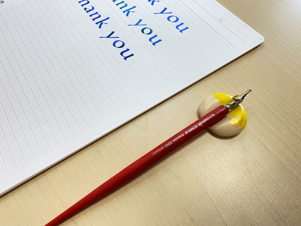 ペン一本置けるペンレスト